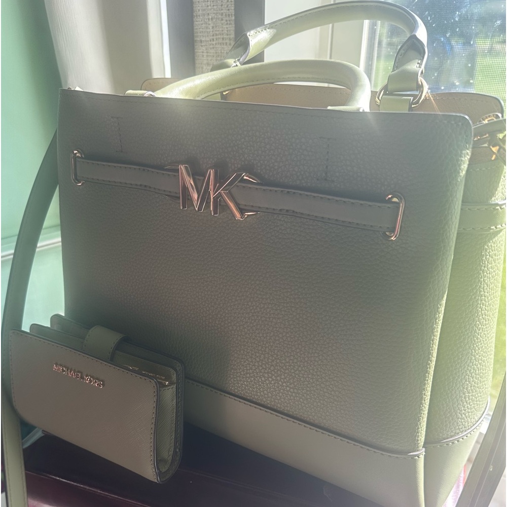 Authentic MK Reed